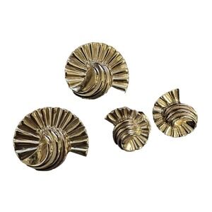 Art Deco Corolite Pegasus Coro Pin & Earrings Set Gold Shell Fan Design